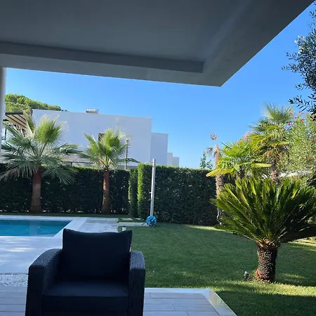 San Pietro * Plazhi San Pietro